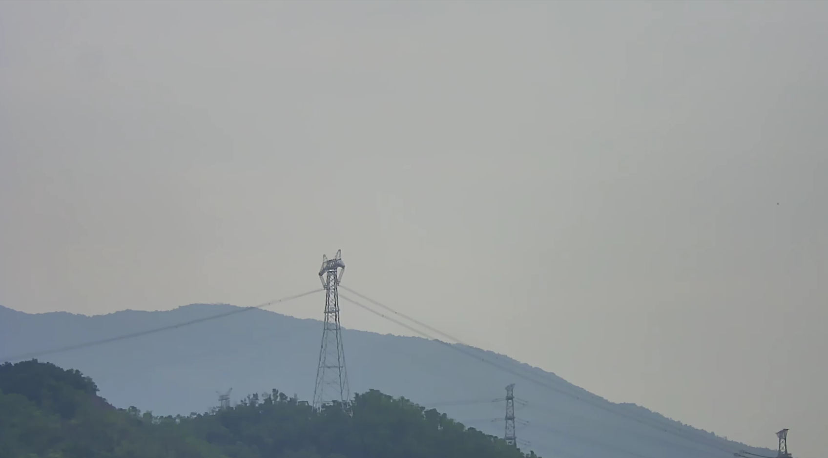 远距离防火监控摄像头实测差别距离电力塔