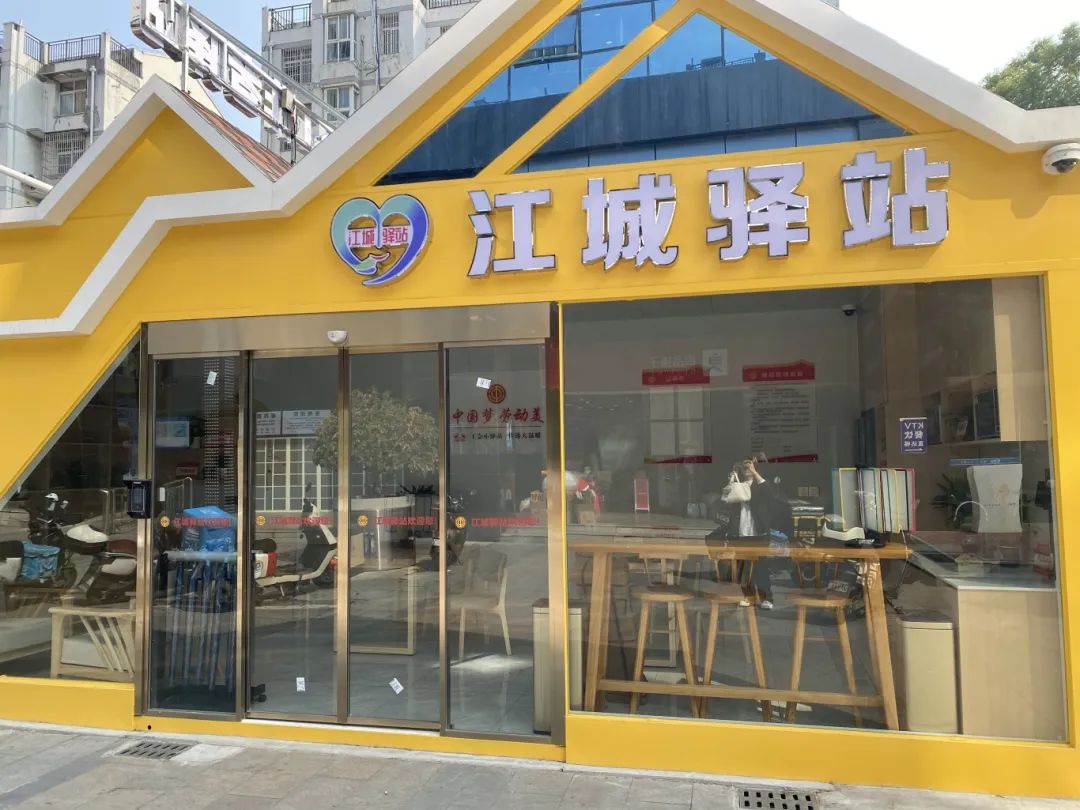 370b090bcda60afbb15a7f3a341795d7