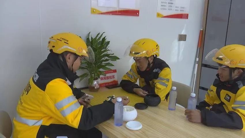 pp电子·模拟器(试玩游戏)官方网站